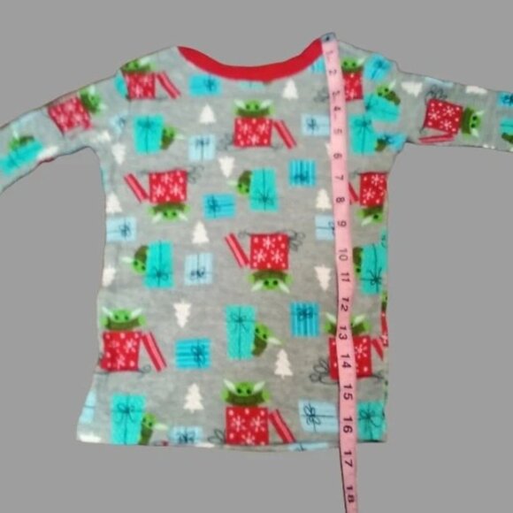 Old Navy Pajama Set w/Star Wars Grogu Christmas Print 2 Pc Unisex Sz 6 Small - Picture 8 of 12